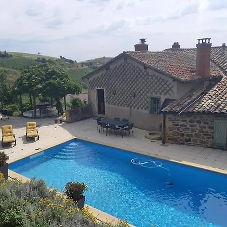 Avec Cuisine, Vue Et Piscine Privee Au Coeur Du Beaujolais *
